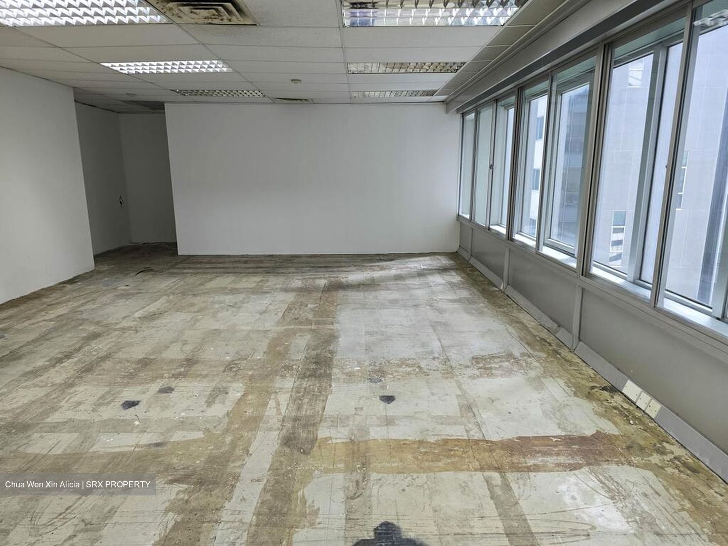 Keck Seng Tower (D1), Office #521009911